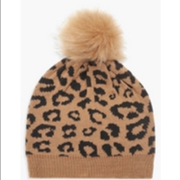 Accessories - LAST ONE❗️Leopard Faux Fur Pom Pom Beanie